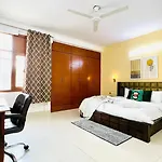 Bluo Classic 1Bhk - Defence Colony Mkt